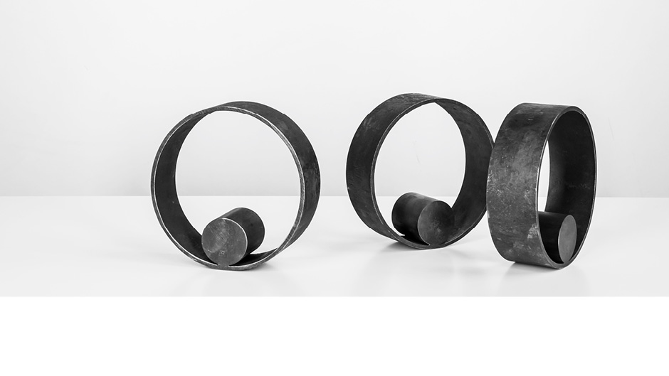 INNER CIRCLE, 2019, D 12 cm